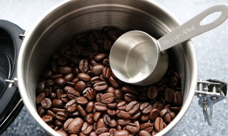 コーヒーを淹れるときは豆の分量をきっちり量ることが重要